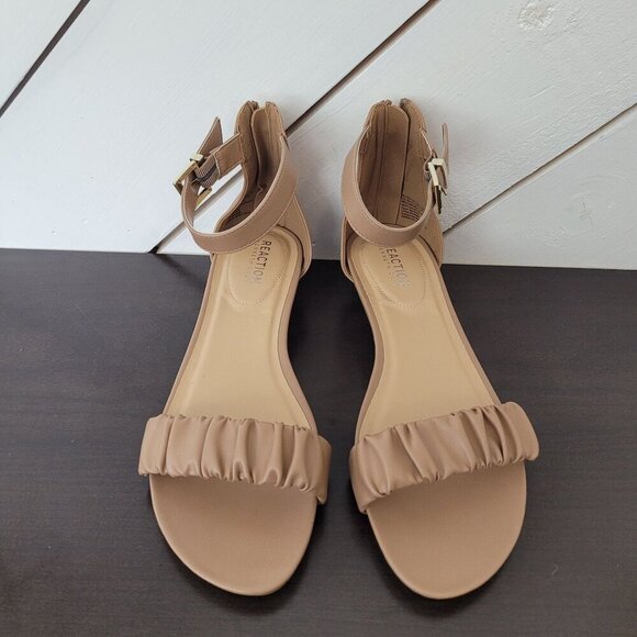 NEW Kenneth Cole Reaction Womens 9.5 Great Scrunch Tan Ankle Strap Sandals - Picture 3 of 7
